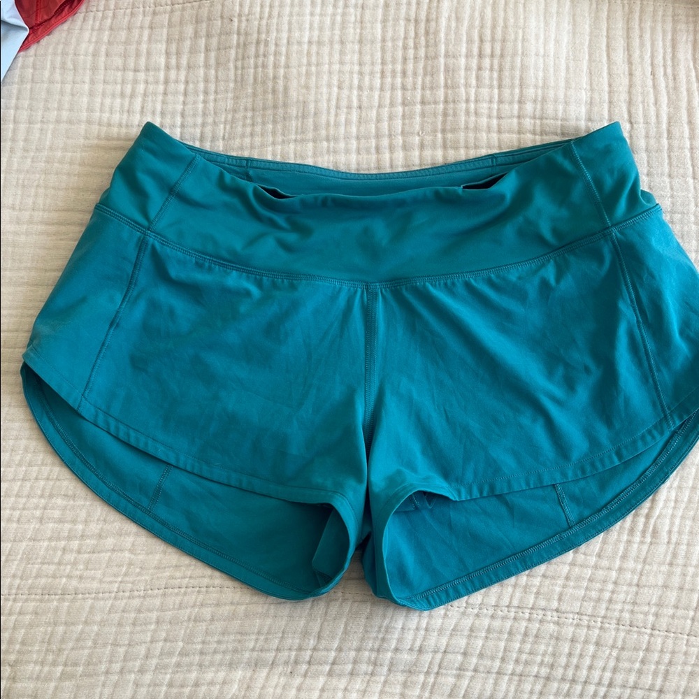 Lululemon speed up shorts 2.5”